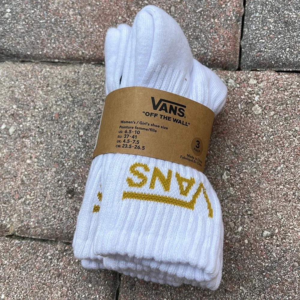 VANS “Off The Wall” Women’s 3 pairs socks set NWT